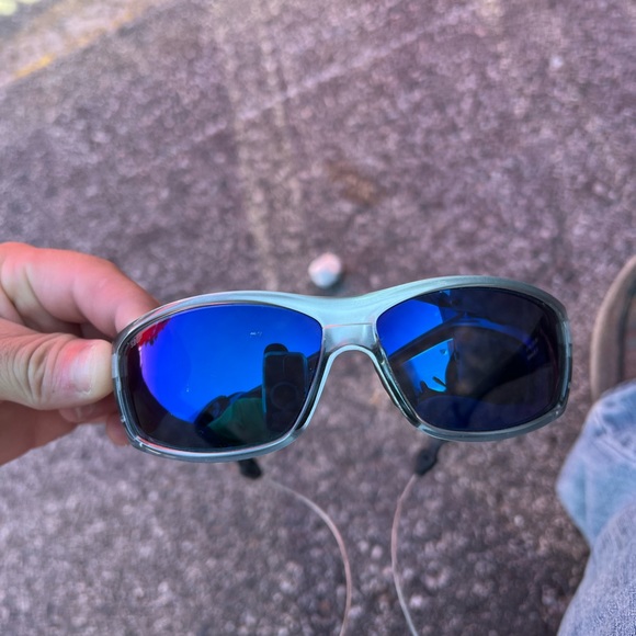 Like new real costa sunglasses not fake - Picture 1 of 2